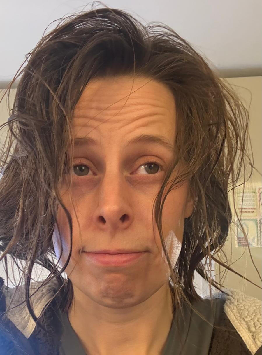 ✨Sammie✨ (she/her) Likes cucumber, _____ (ask me in person), and lying in the bath. Very face blind and is sorry in advance if she doesn't recognise you.